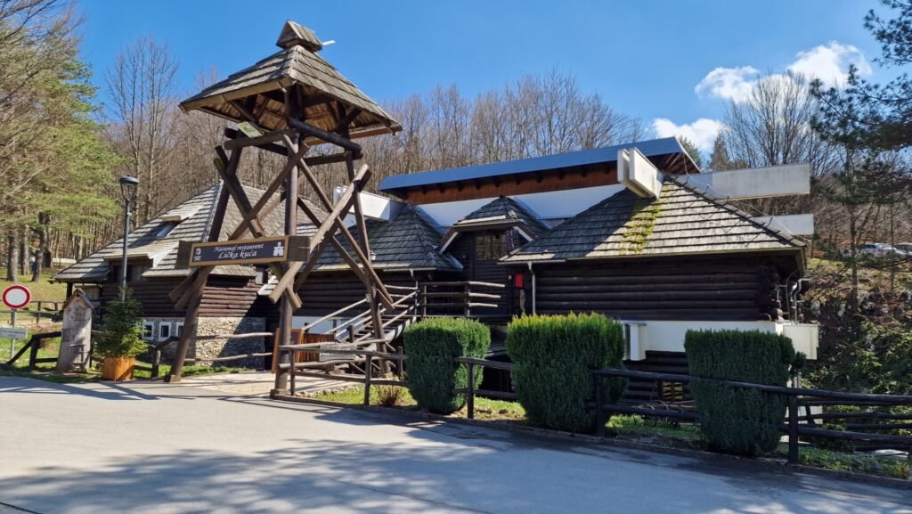 Licka Kuca restaurant