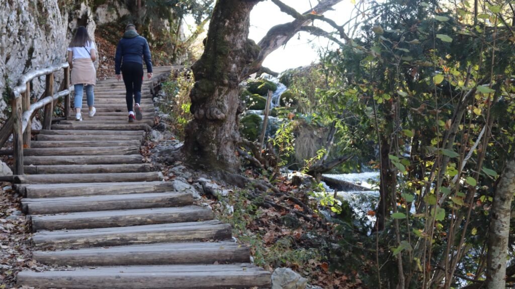 Plitvice Lakes roads uphill