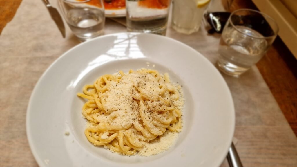 Cacio e pepe at Rristoro della salute 2
