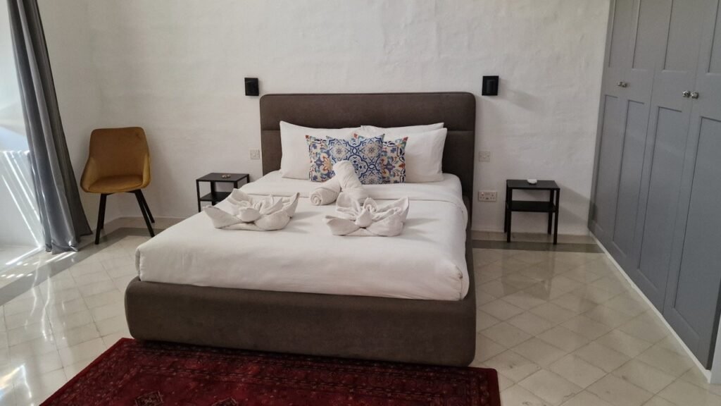 Felix Apartments Valletta bedroom