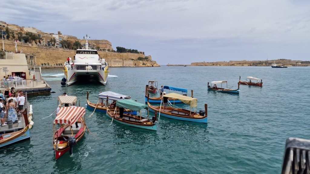 Valletta - Three Cities small boats