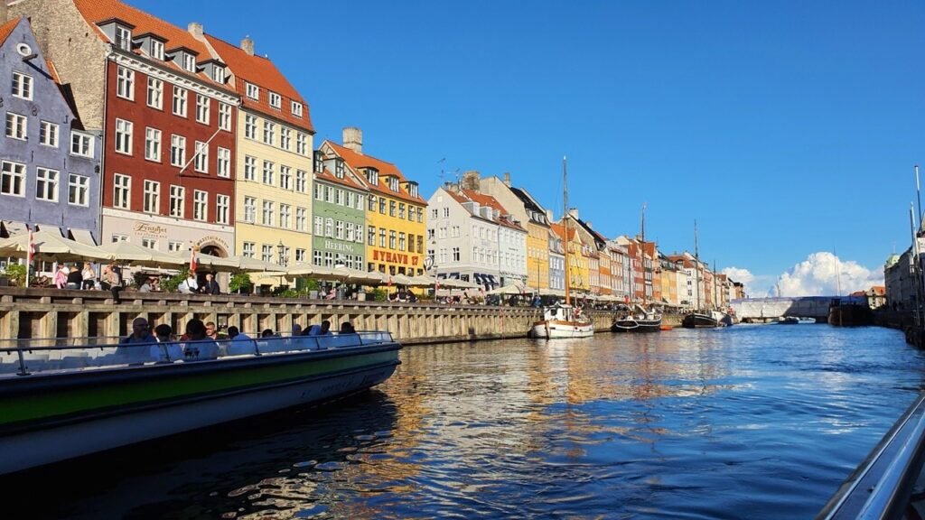 Nyhavn and the canal