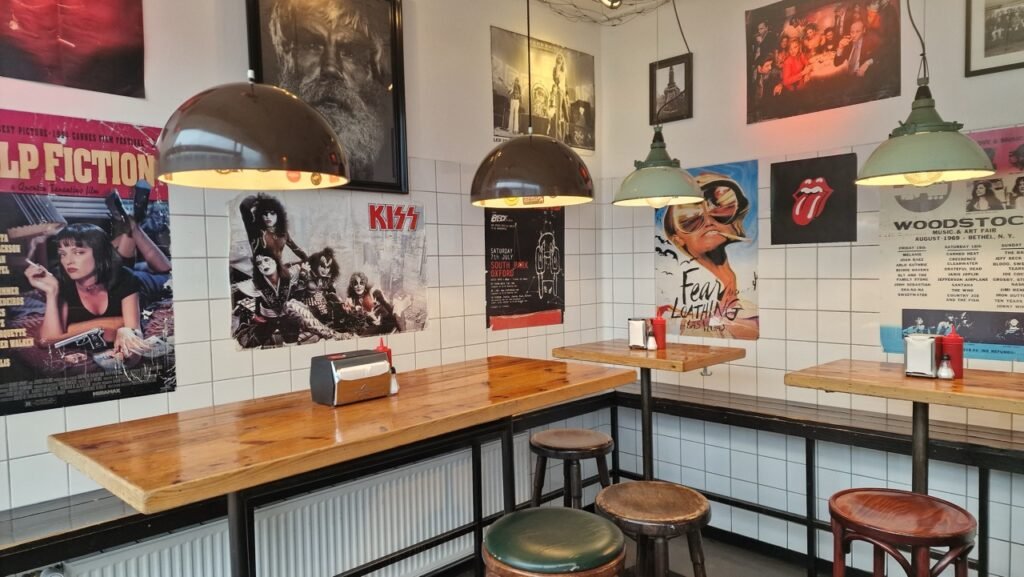 Tommi's Burger Joint from inside 1