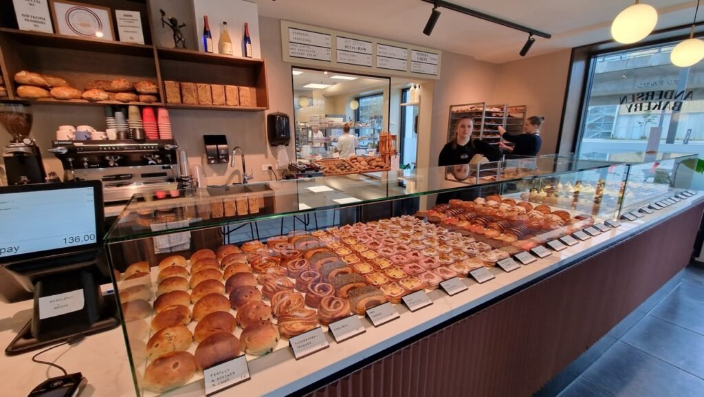 Andersen Bakery Ørestad inside