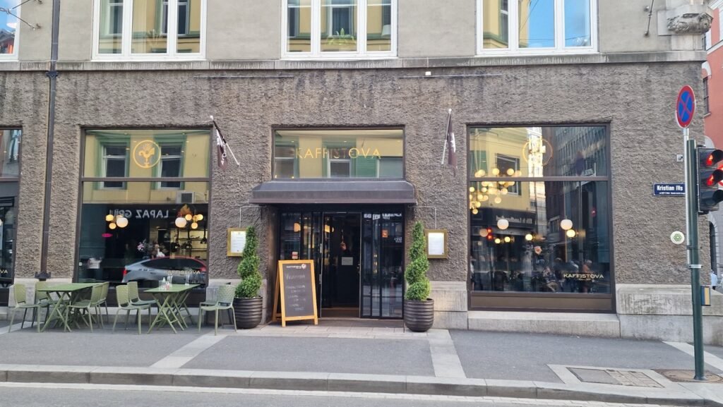 The Entrance of restaurant Kaffistova in Oslo